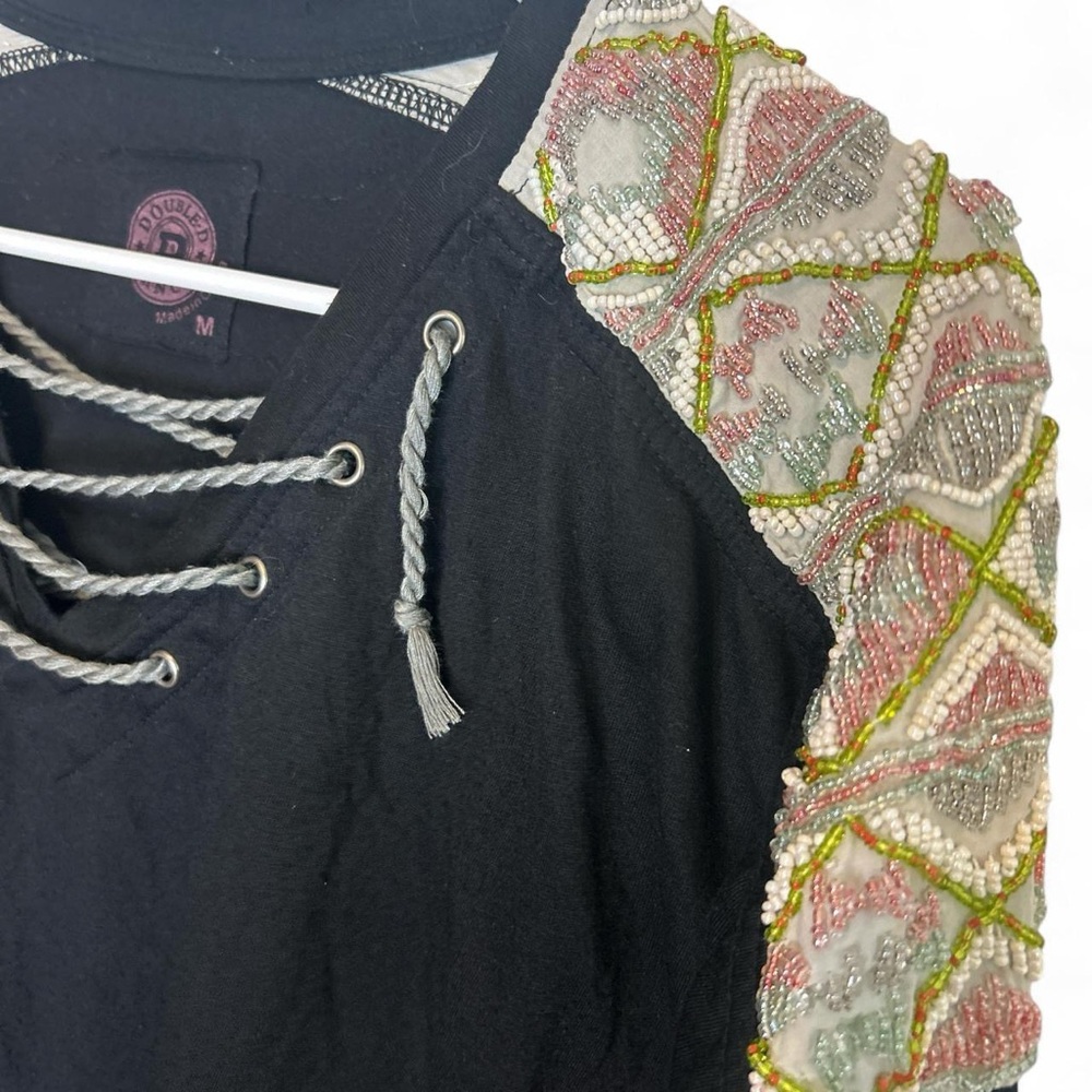 DDR Black tapestry beaded shoulder with grommet lace up neck detail bohemian top - Picture 2 of 6